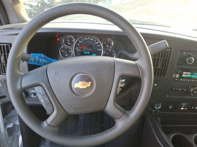 2024 Chevrolet Express Cutaway 3500 1WT