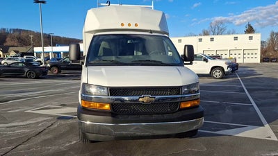 2024 Chevrolet Express Cutaway 3500 1WT
