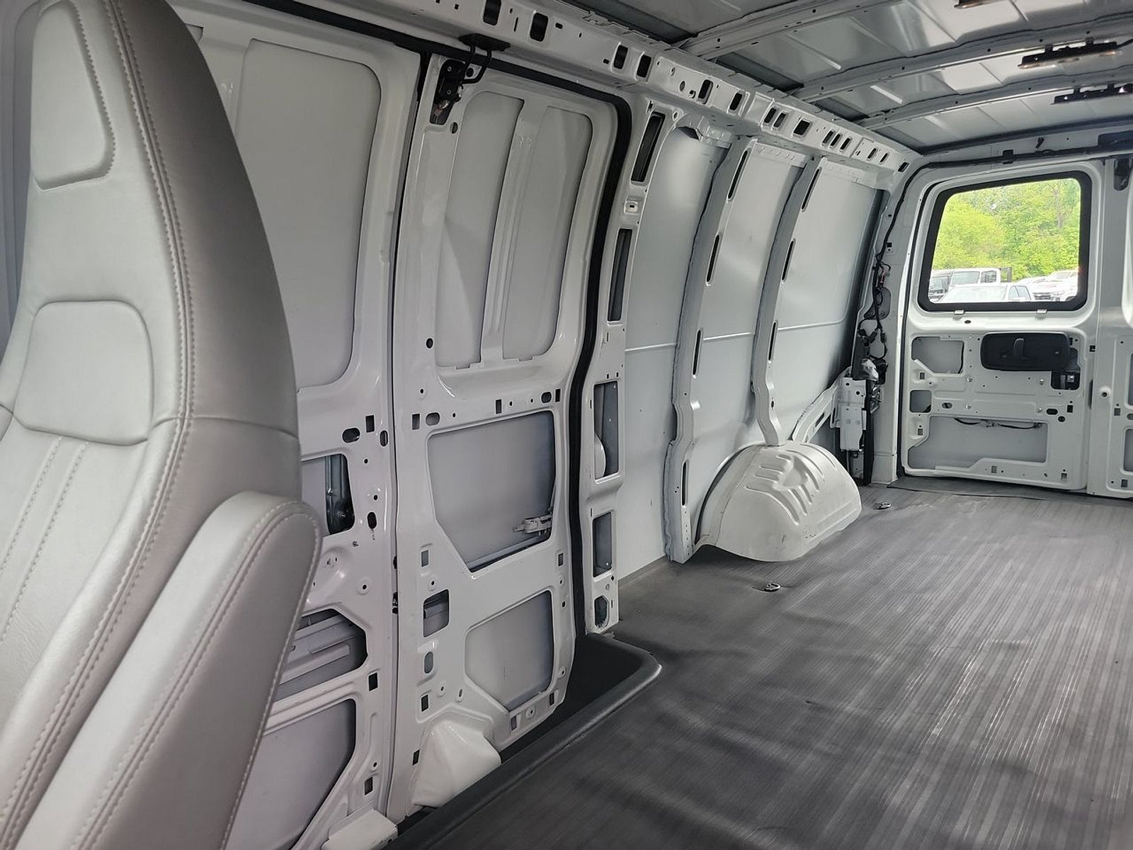 2021 Chevrolet Express Cargo 2500 WT