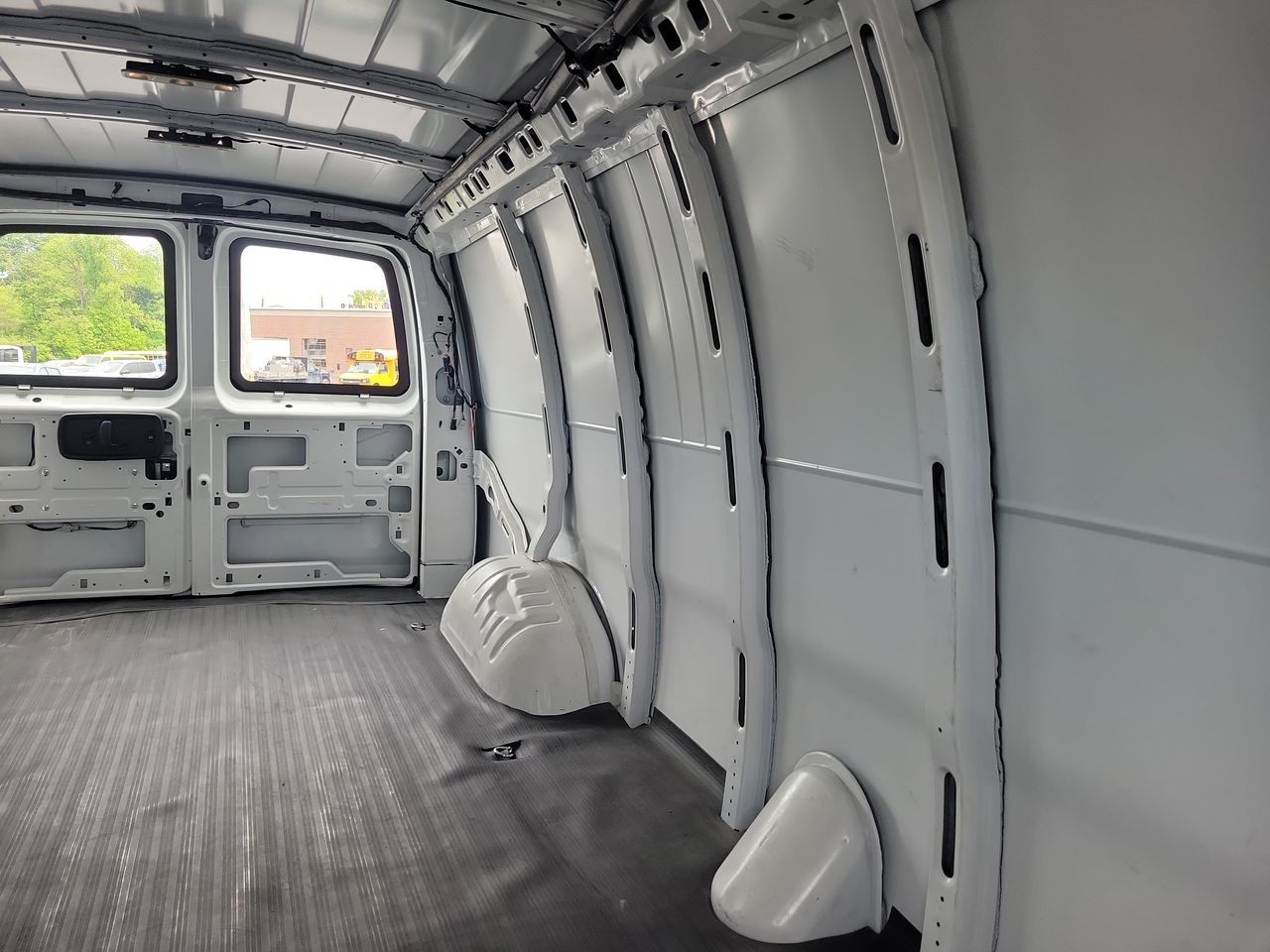 2021 Chevrolet Express Cargo 2500 WT