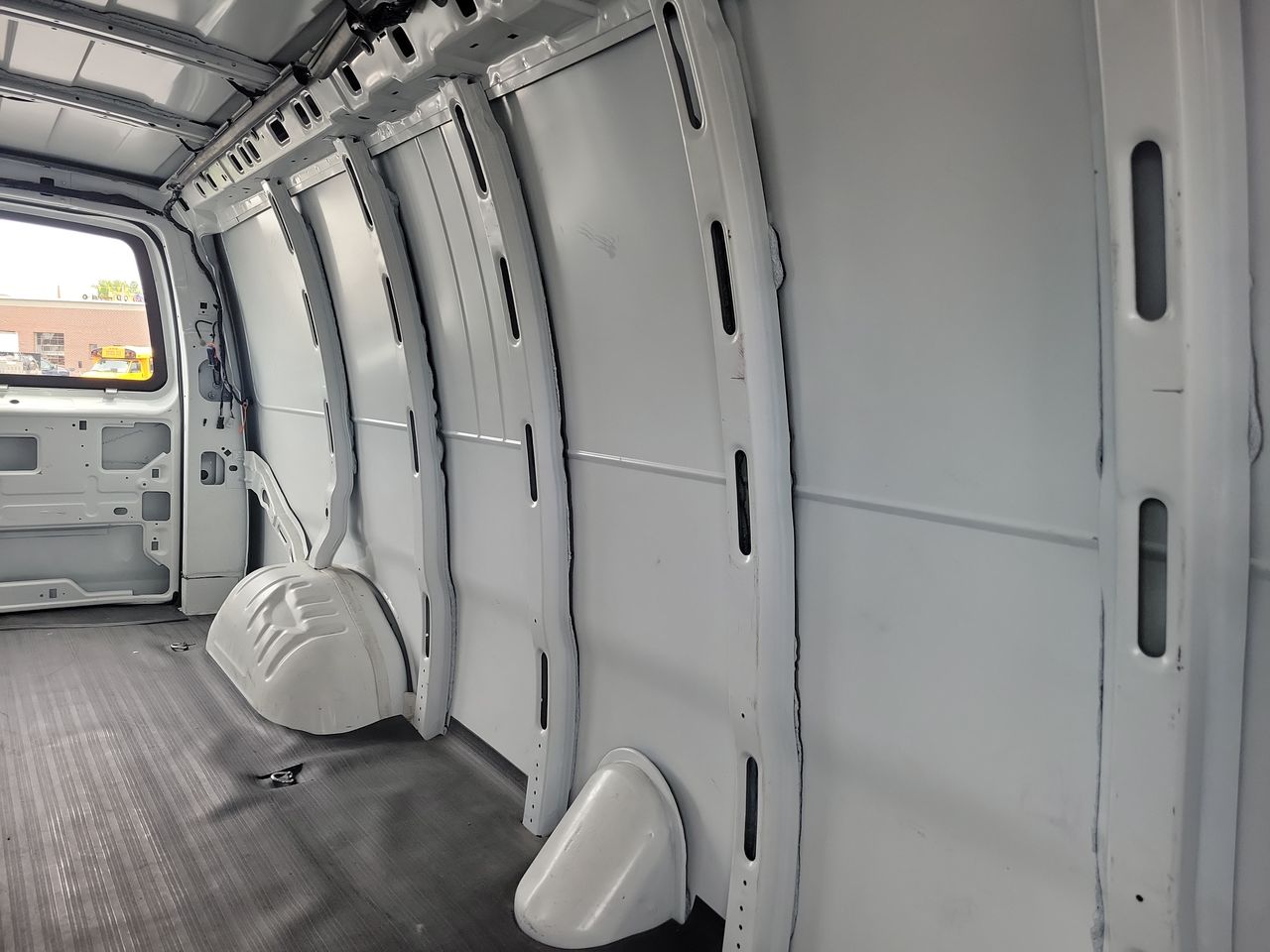 2021 Chevrolet Express Cargo 2500 WT