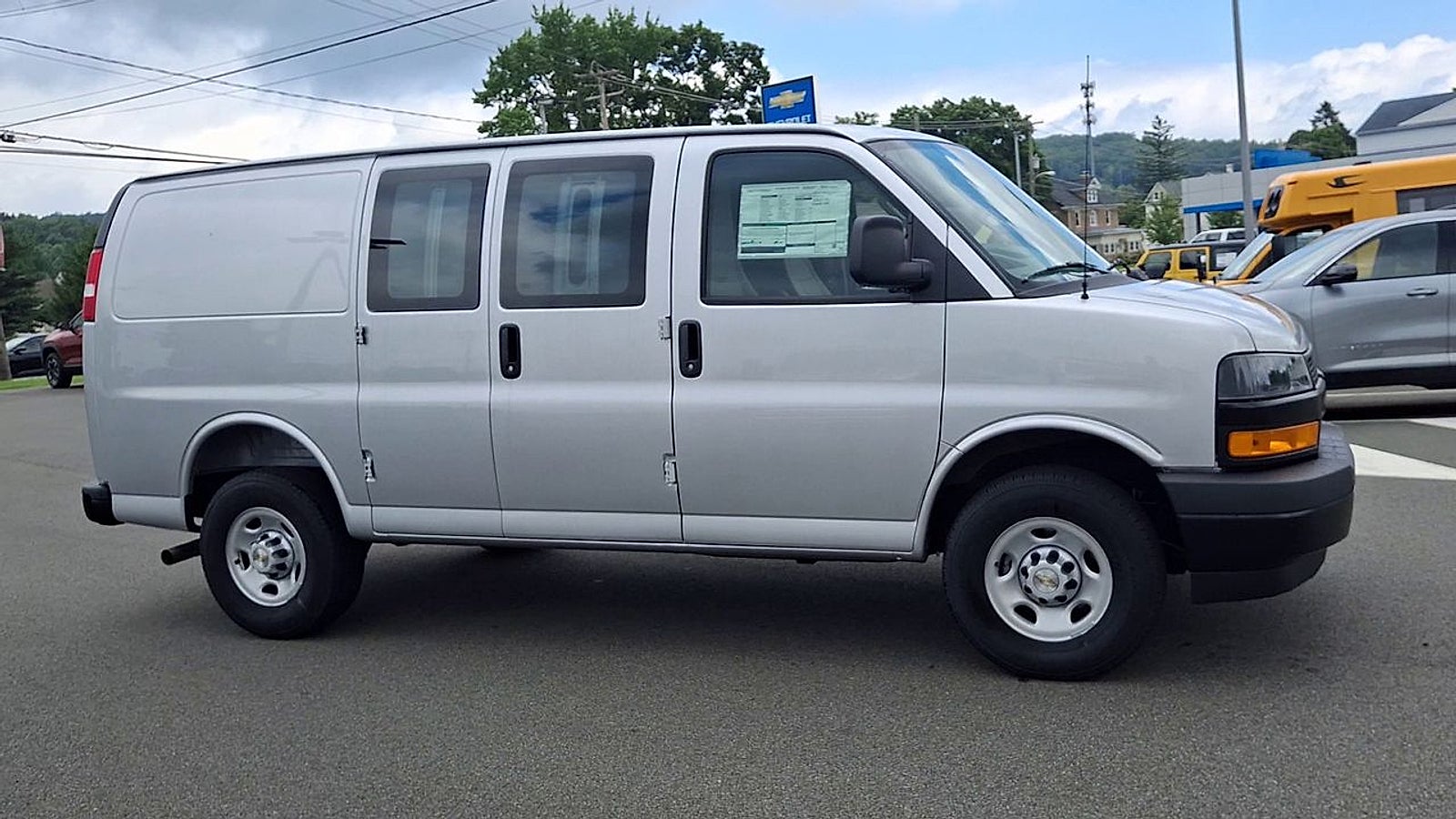2026 Chevrolet Express Cargo WT