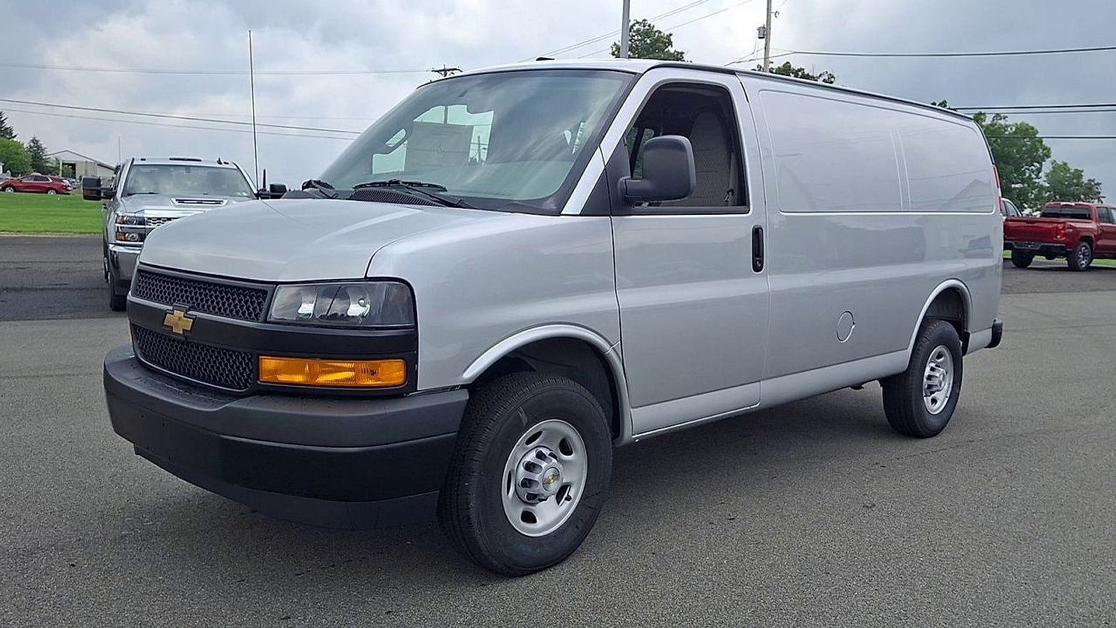 2026 Chevrolet Express Cargo WT