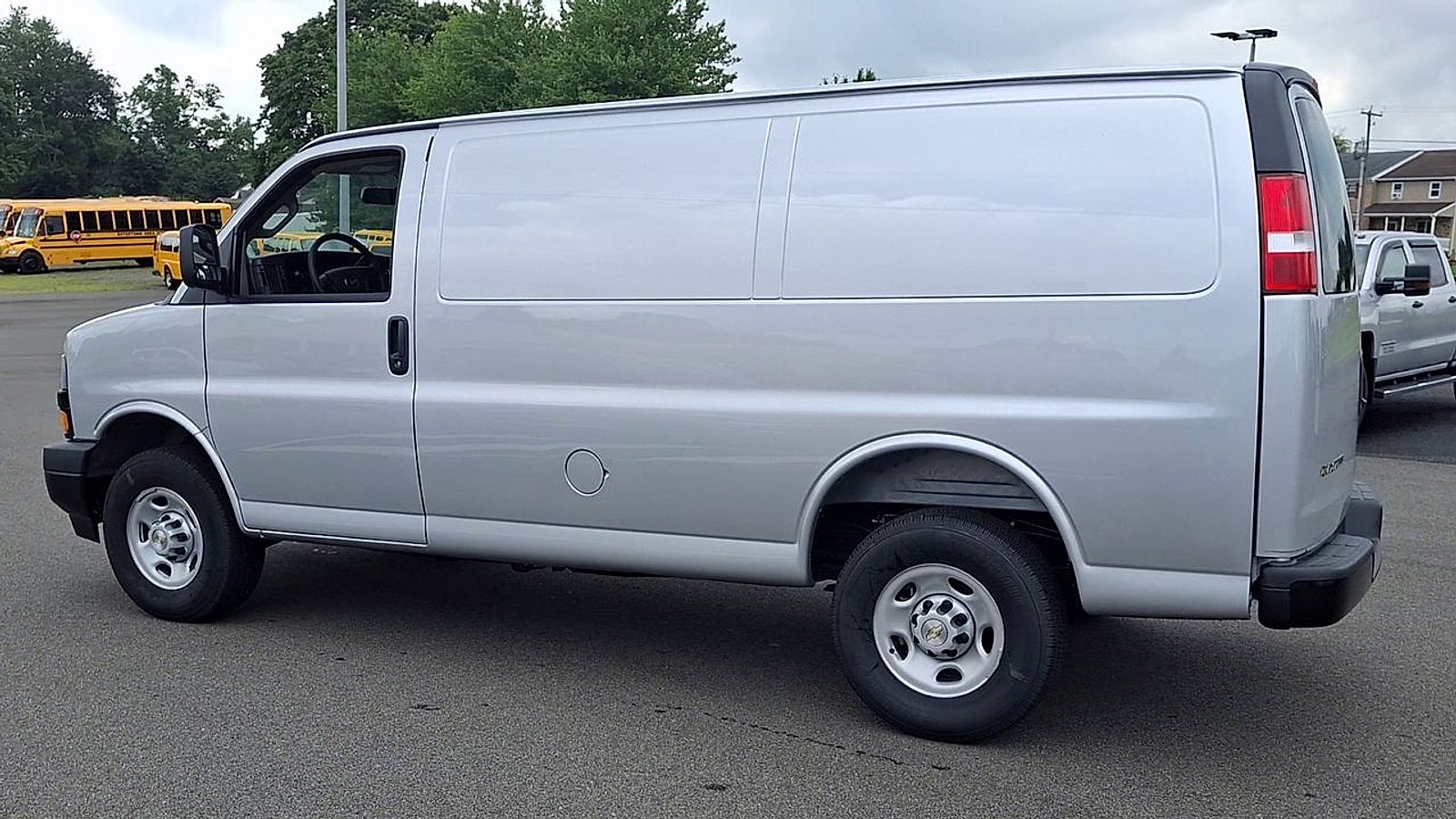 2026 Chevrolet Express Cargo WT