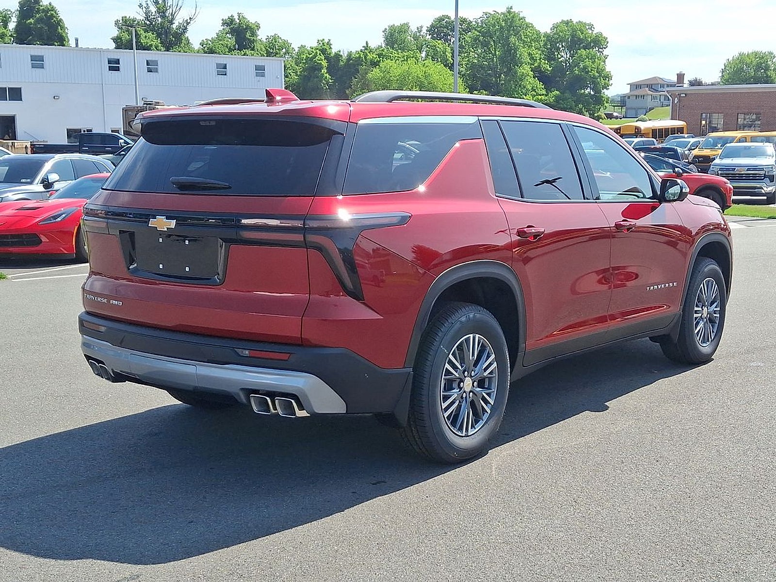 2026 Chevrolet Traverse LT