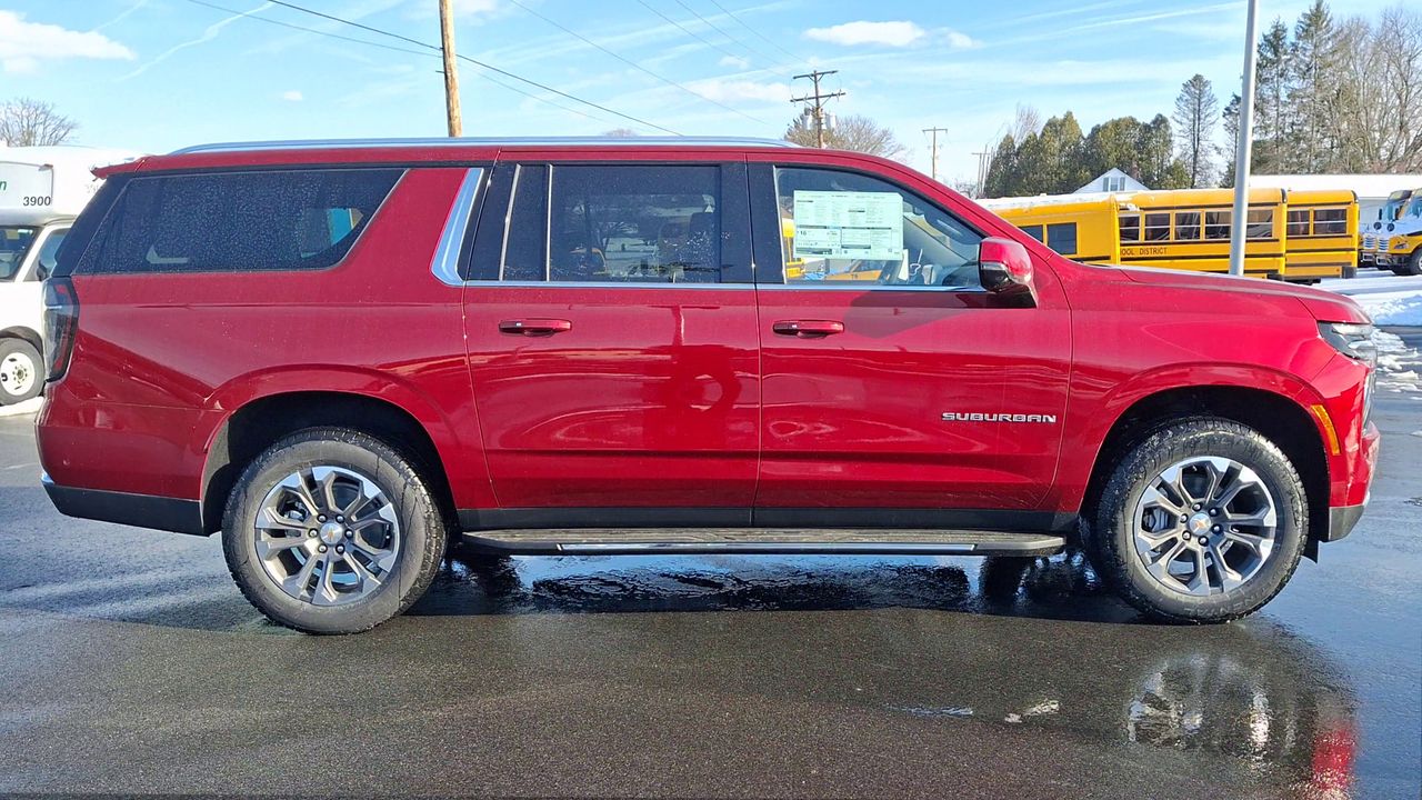 2026 Chevrolet Suburban LT