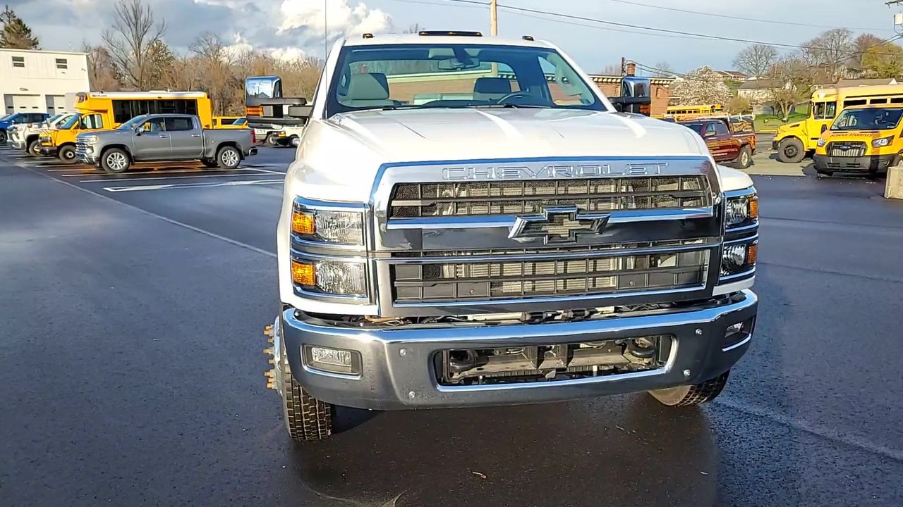 2023 Chevrolet Silverado 5500 HD Work Truck
