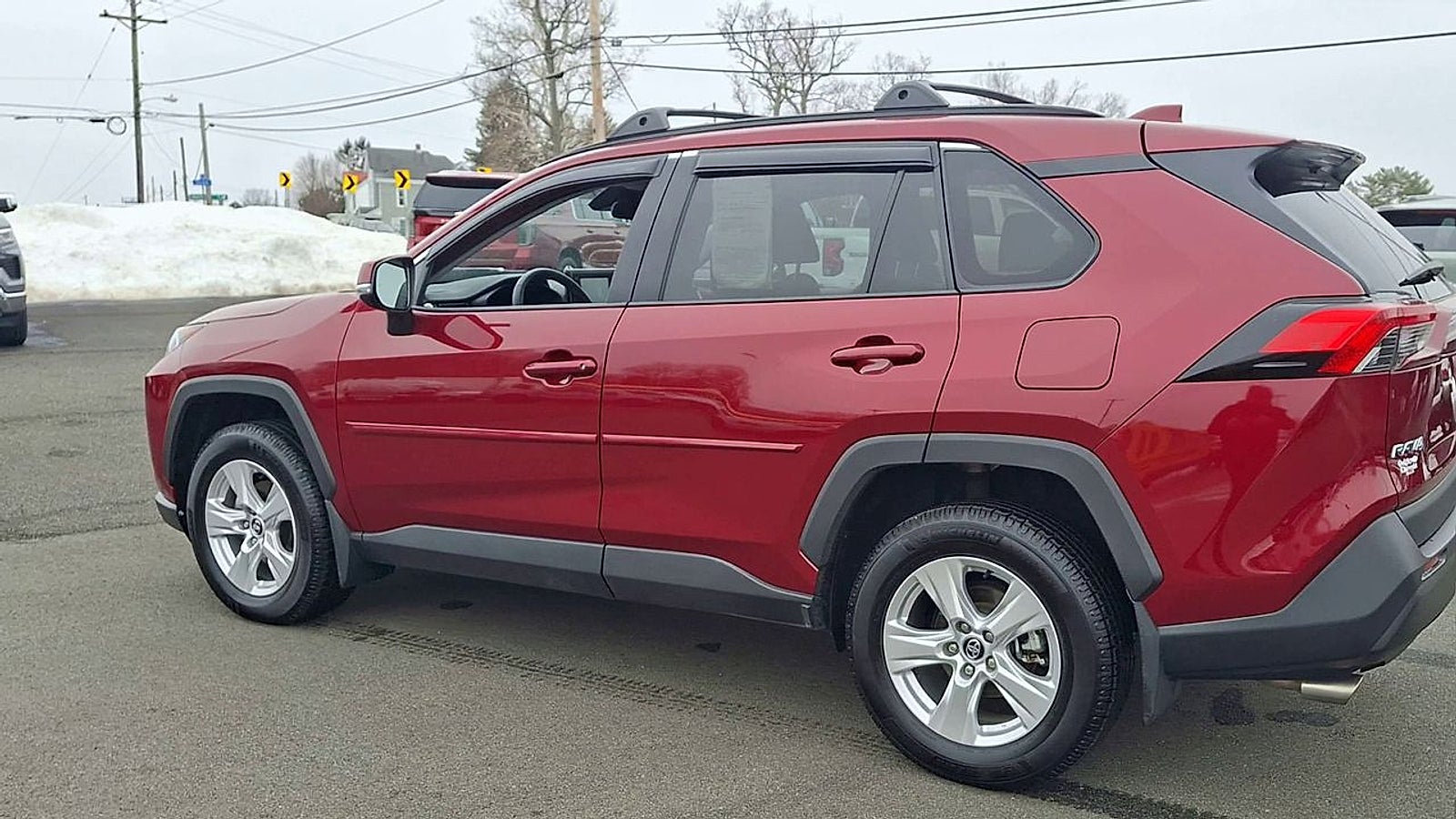 2020 Toyota RAV4 XLE