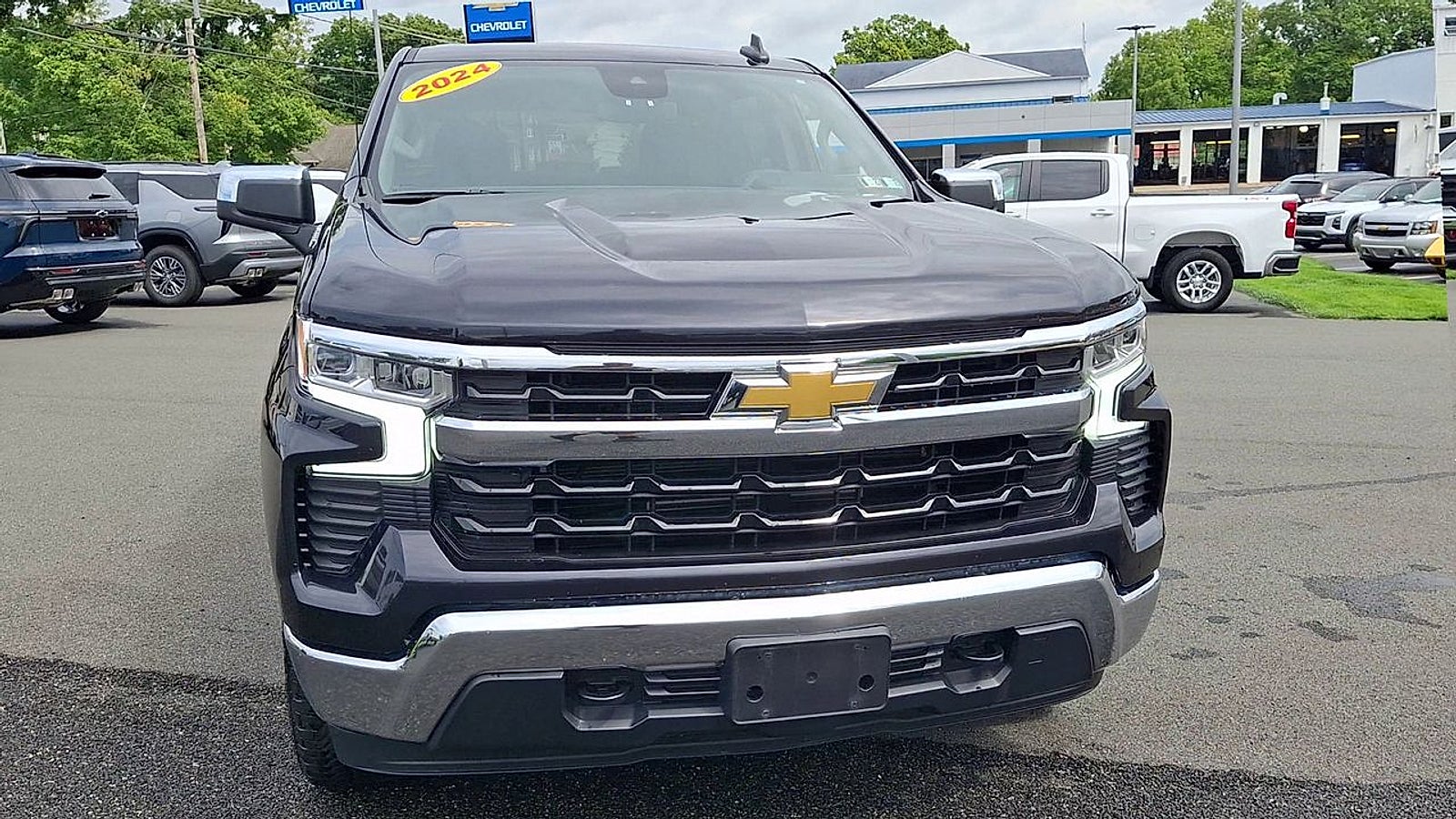 2024 Chevrolet Silverado 1500 LT (2FL)