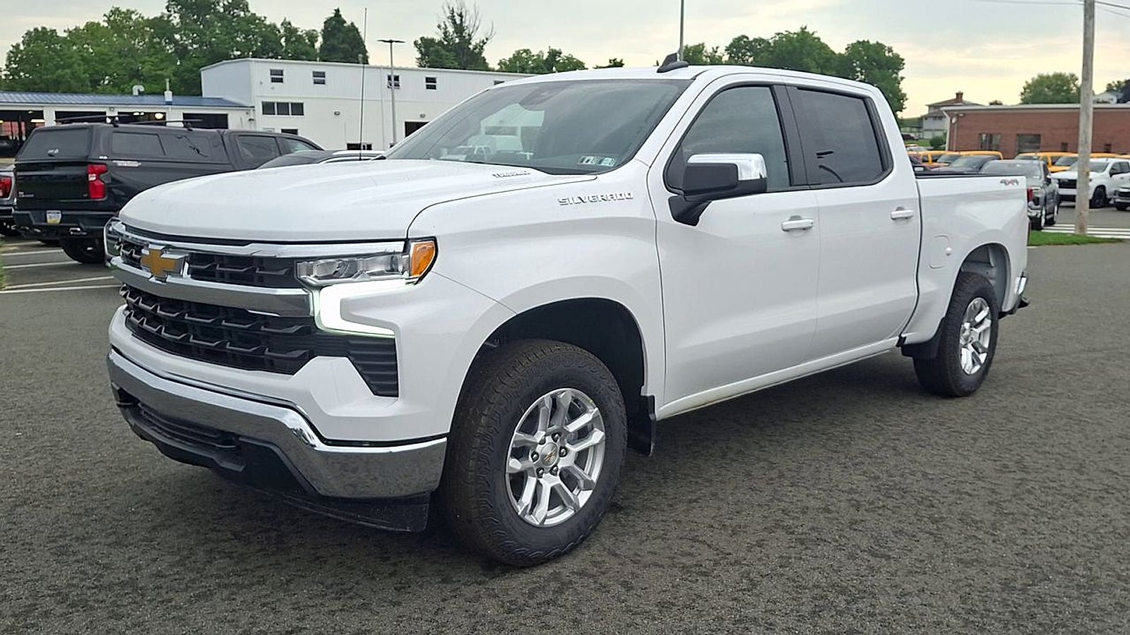 2026 Chevrolet Silverado 1500 LT (2FL)