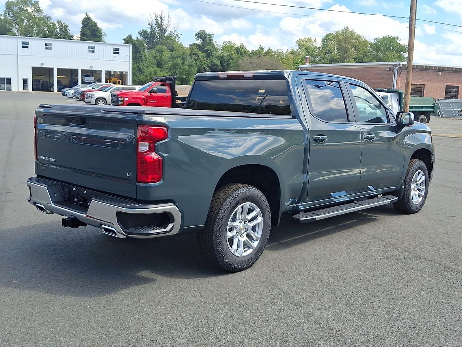 2025 Chevrolet Silverado 1500 LT