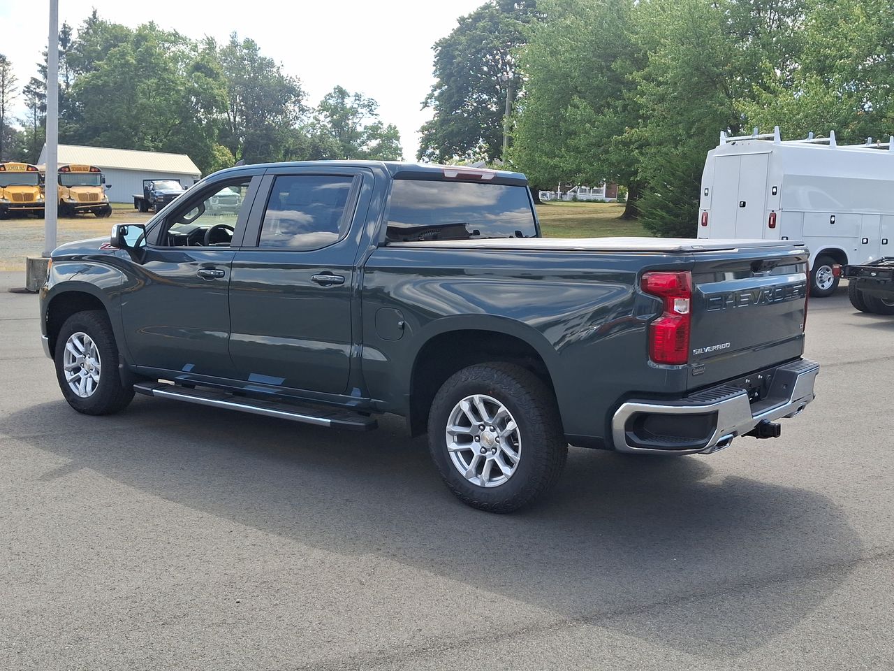 2025 Chevrolet Silverado 1500 LT
