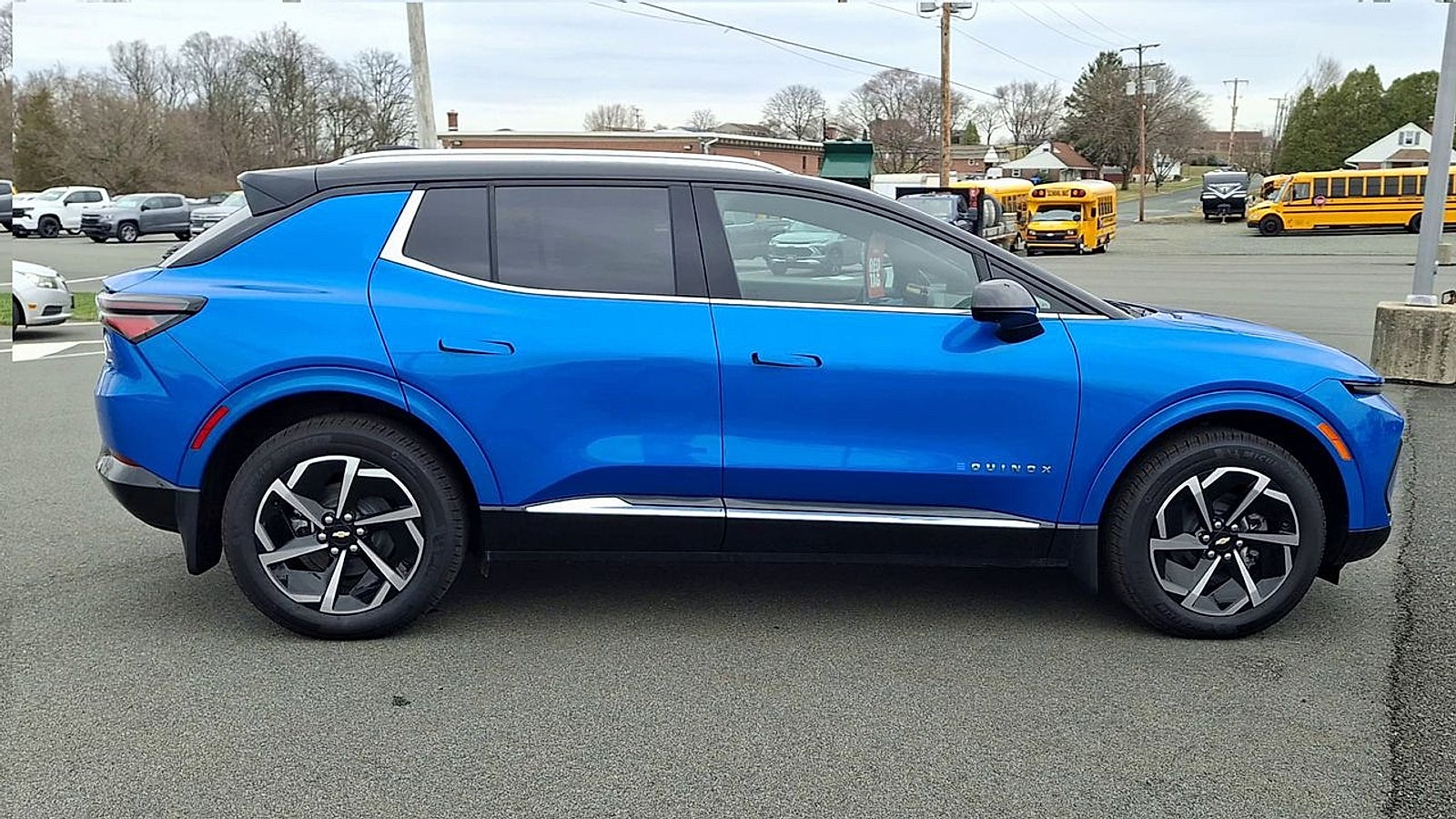 2025 Chevrolet Equinox EV LT