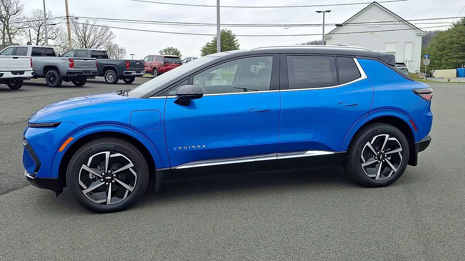 2025 Chevrolet Equinox EV LT