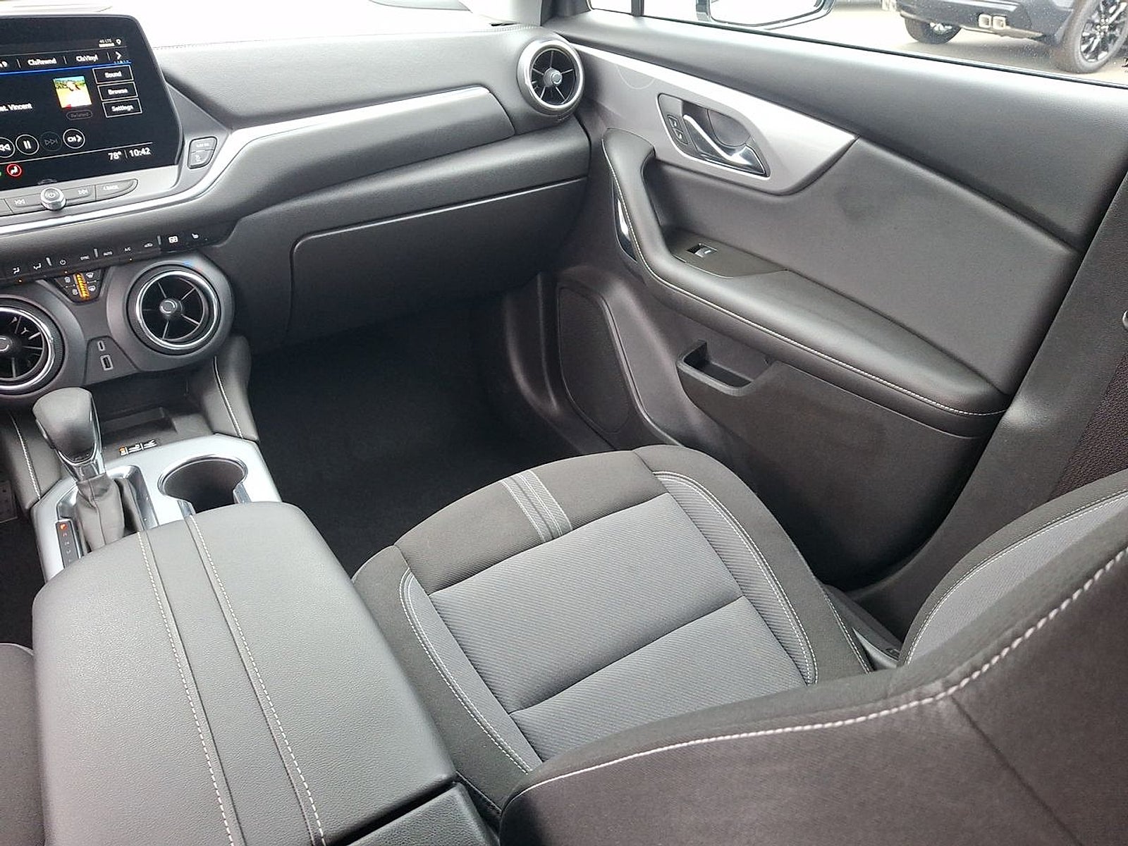 2023 Chevrolet Blazer 2LT - Photo 11
