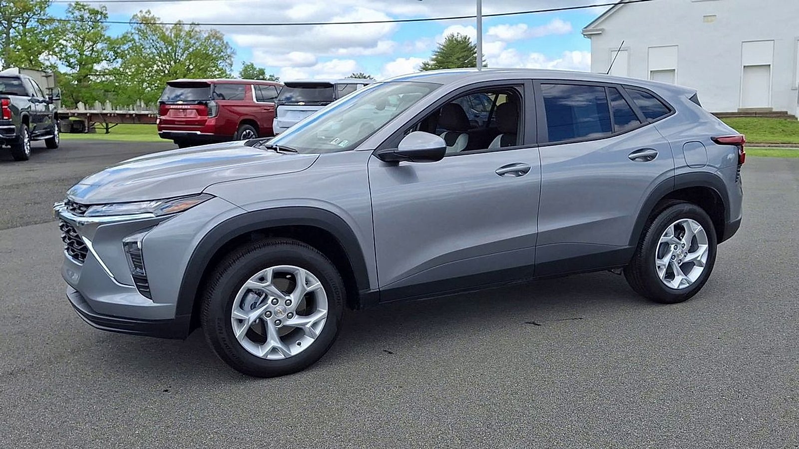 2025 Chevrolet Trax LS