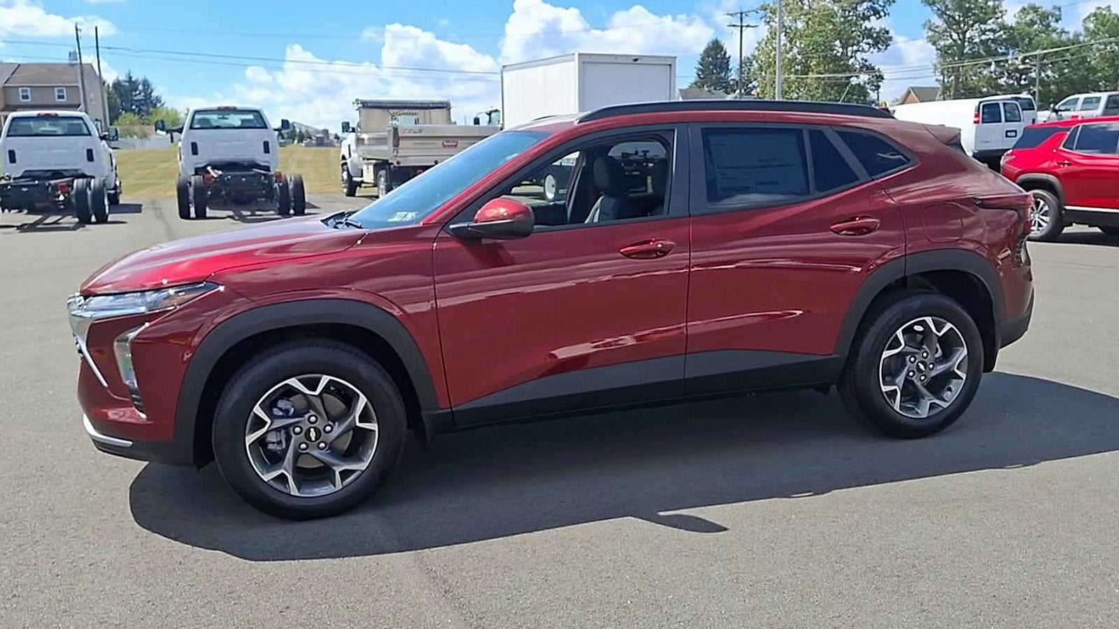 2025 Chevrolet Trax LT