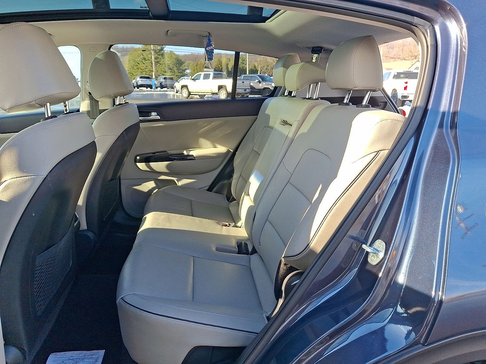 2022 Kia Sportage EX